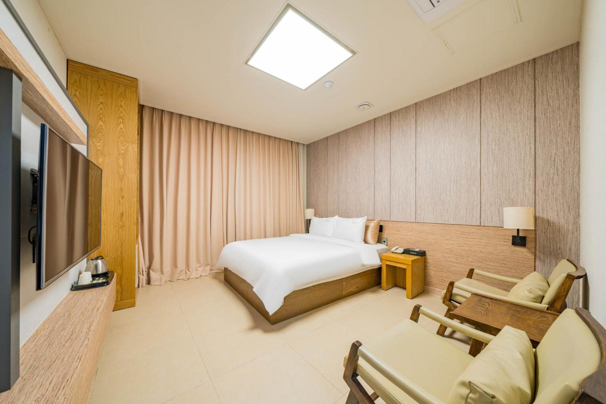 Yeosu Stay Hotel Quarto foto