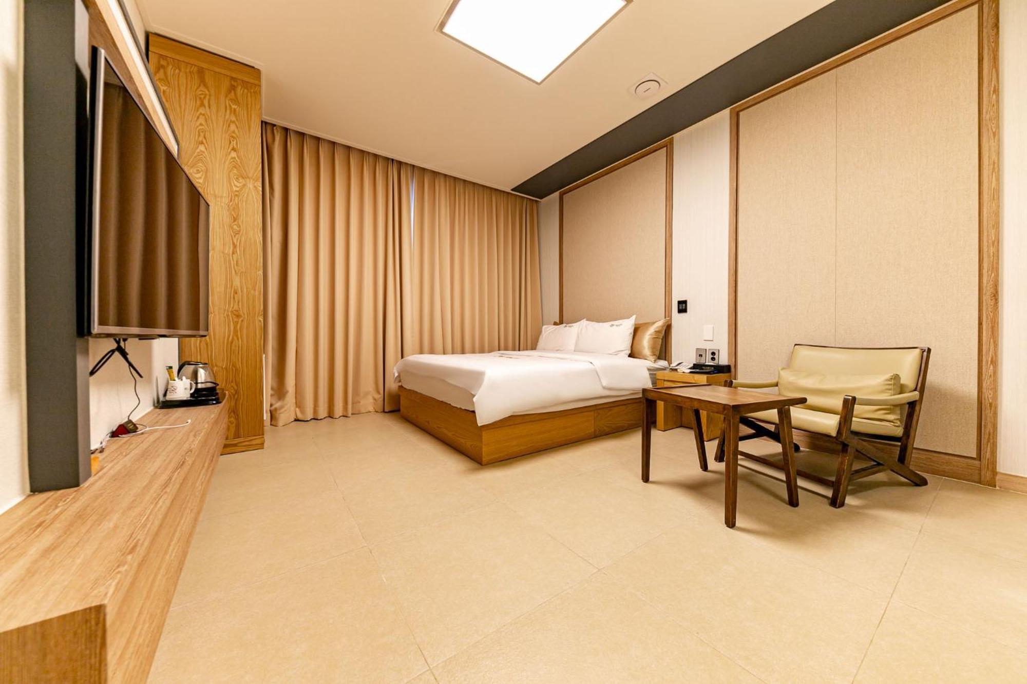 Yeosu Stay Hotel Quarto foto